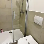 Heaven Homes - Privatzimmer mit Bad im Herzen von Düsseldorf Privatunterkunft *