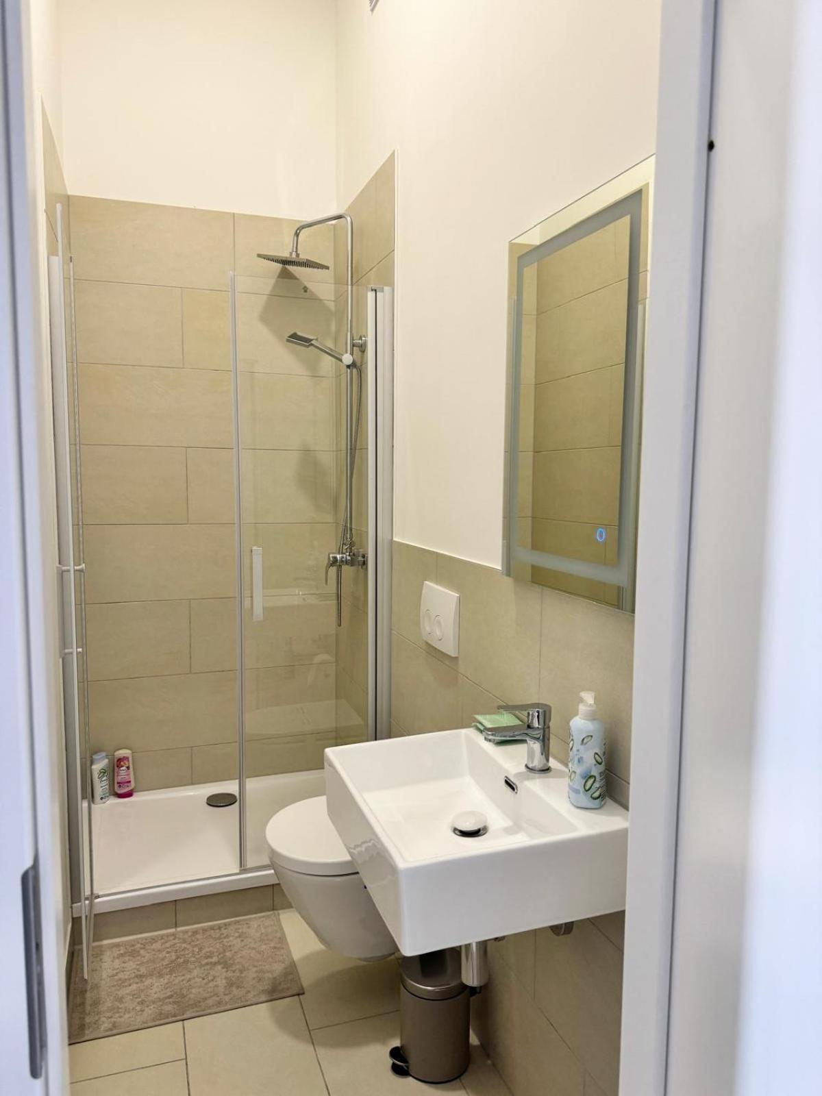 Heaven Homes - Privatzimmer mit Bad im Herzen von Düsseldorf Düsseldorf