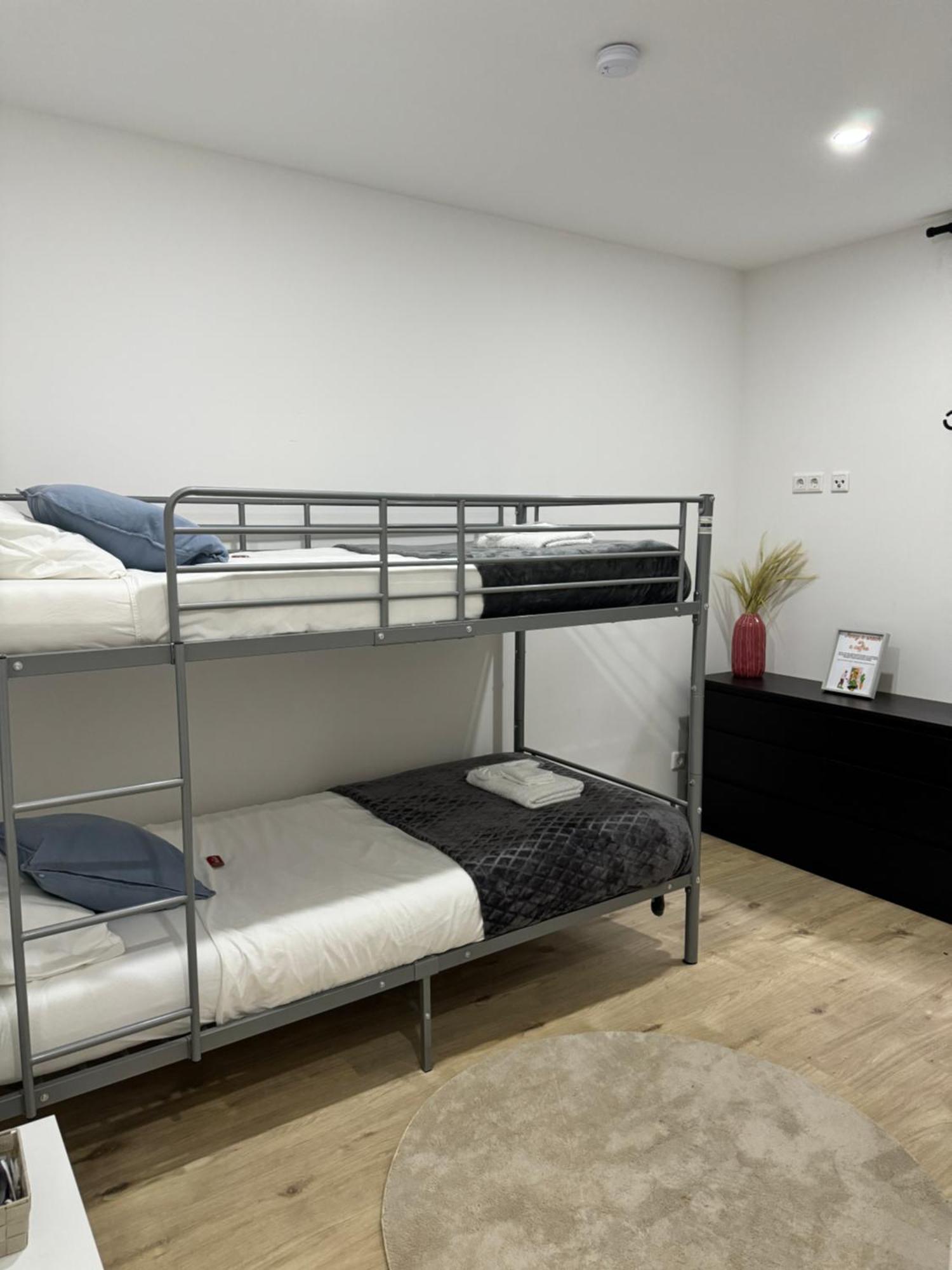 Heaven Homes - Privatzimmer mit Bad im Herzen von Düsseldorf Privatunterkunft *